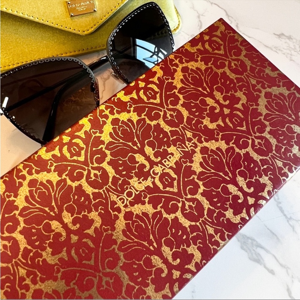 DOLCE & GABBANA Authentic Women’s Sunglasses DG2212 04/8G Gunmetal Gradi… - Picture 4 of 10